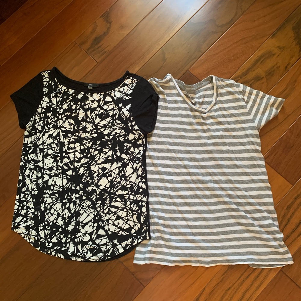 Two short sleeve tee tops S/M